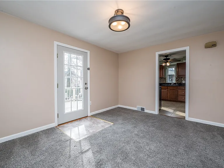 651 Royce Ave — Photo 6