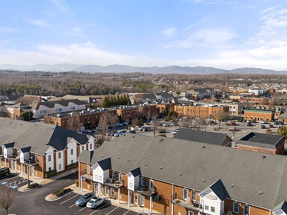 2nd image of 101 Duncraig Dr Unit 210