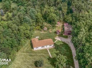 1700 Shipman Rd, Oxford, MI 48371