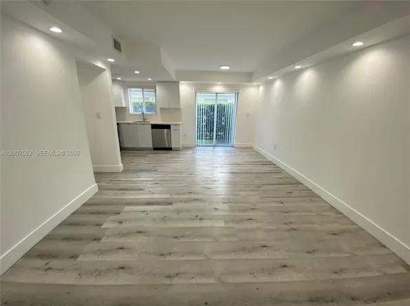 1328 NW 4th St #G, Miami, FL 33125