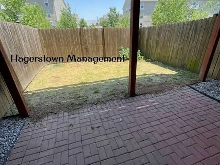 18319 Roy Croft Dr — Photo 15