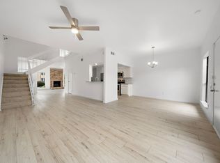8433 Wednesbury Ln, Houston, TX 77074