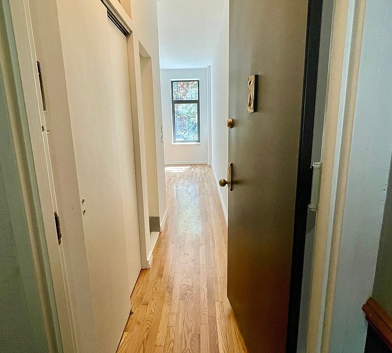 1st image of 455 W 46th St #2AA