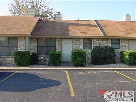 1st image of 31 Teakwood Ln