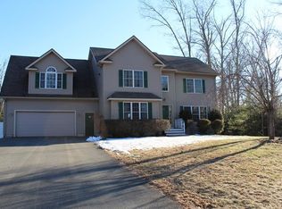 37 Ludlow St, Belchertown, MA 01007