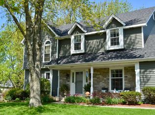 809 Cumberland Ct, Naperville, IL 60565