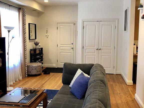 4th image of 2539 W Iowa St #1