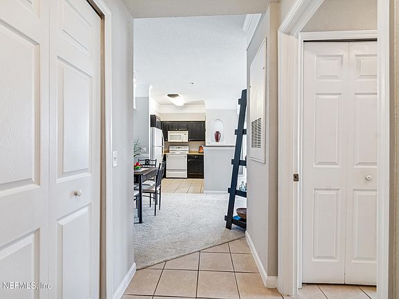 4th image of 8550 TOUCHTON Road #527