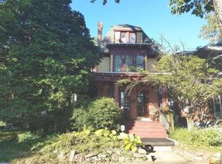 1514 Riverside Dr, Trenton, NJ 08618