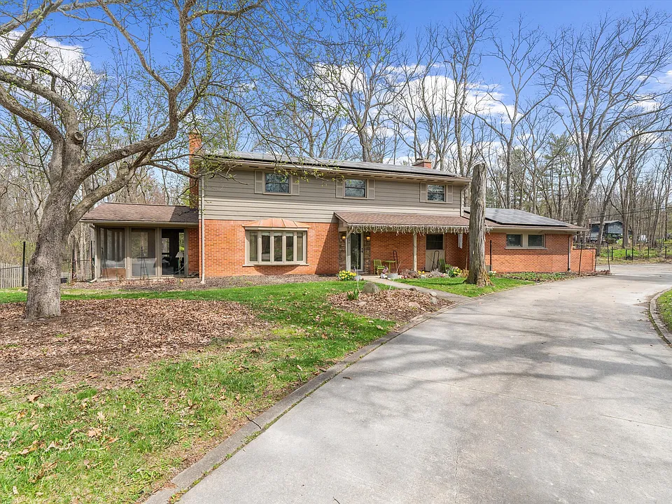 2854 Parkridge Dr