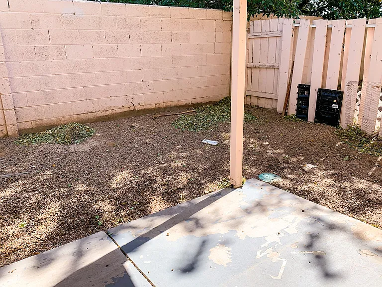 924 Valencia Dr SE — Photo 15