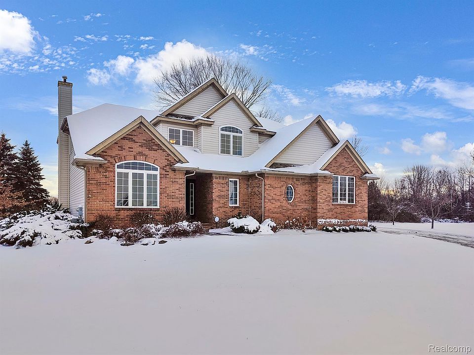 1st image of 7165 Westminster Cir