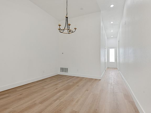 2nd image of 3913 Blue Ridge Blvd