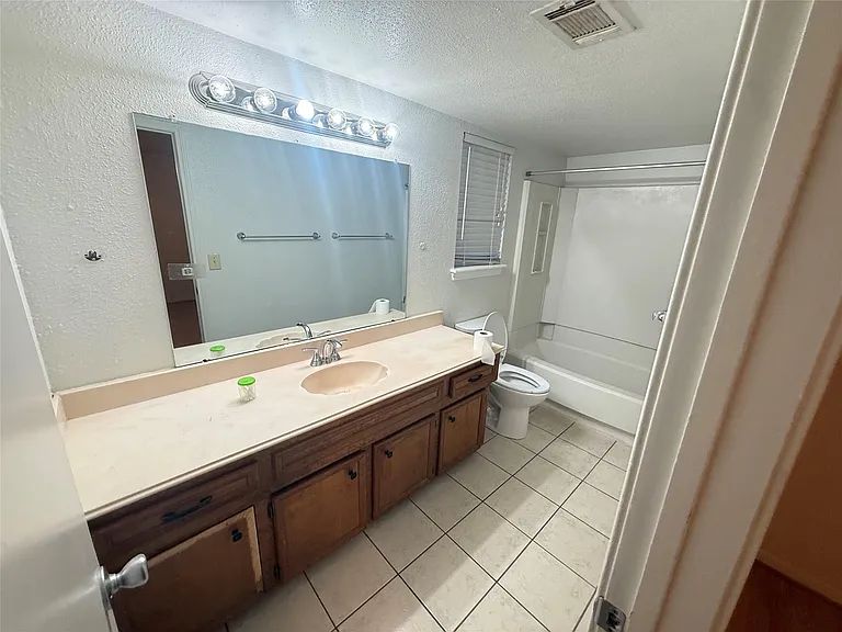 9526 Misty Bridge St — Photo 3