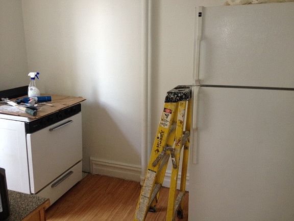 5th image of 17-01 Linden St #3
