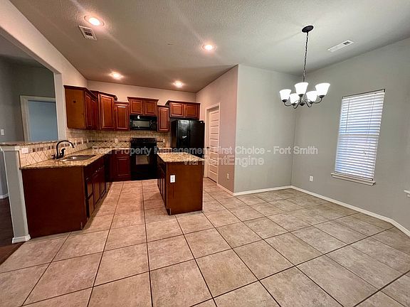 4th image of 423 Ridge Point Dr