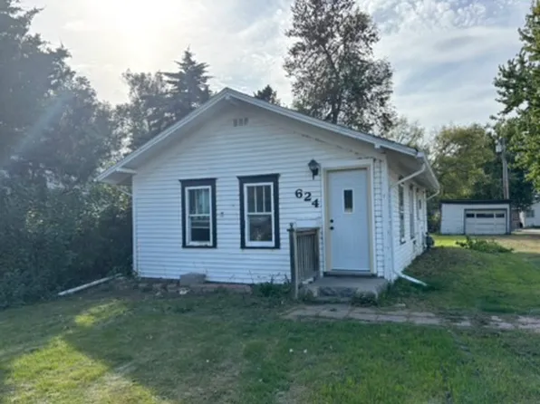 624 S Merton St, Aberdeen, SD 57401