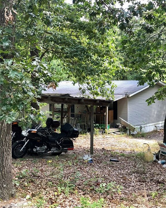1st image of 15840 Pear Cir