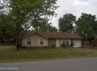 481 Congress Dr, Radcliff, KY 40160