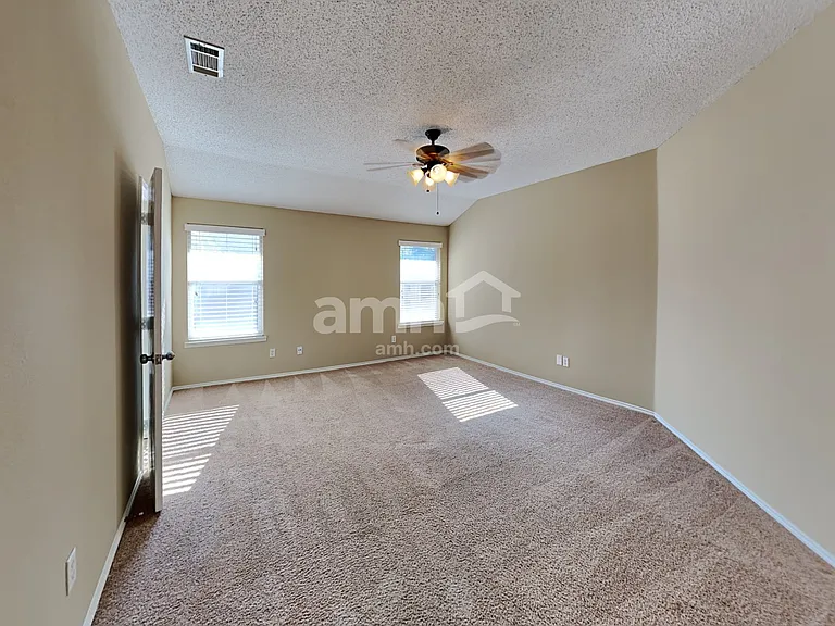 3999 Freedom Ln — Photo 9