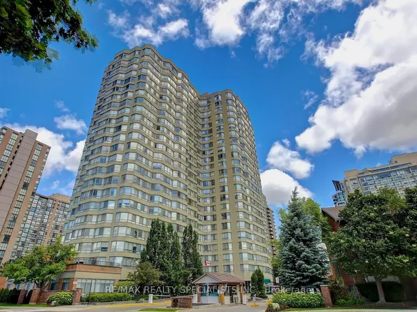 3605 Kariya Dr #111, Mississauga, ON L5B 3J4