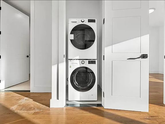3rd image of 379 Hawthorne St #3B