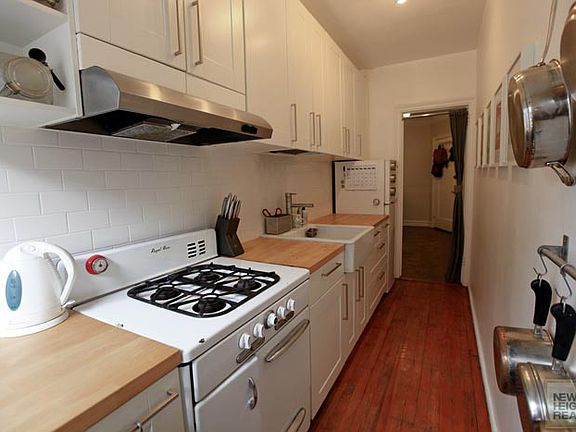 3rd image of 57 Park Ter W APT 4F