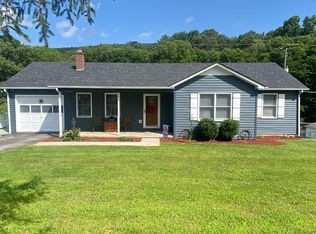 659 Ivanhoe Rd, Max Meadows, VA 24360