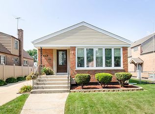 5718 S Nordica Ave, Chicago, IL 60638