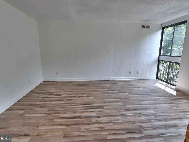 1580 Moorings Dr #11B — Photo 11