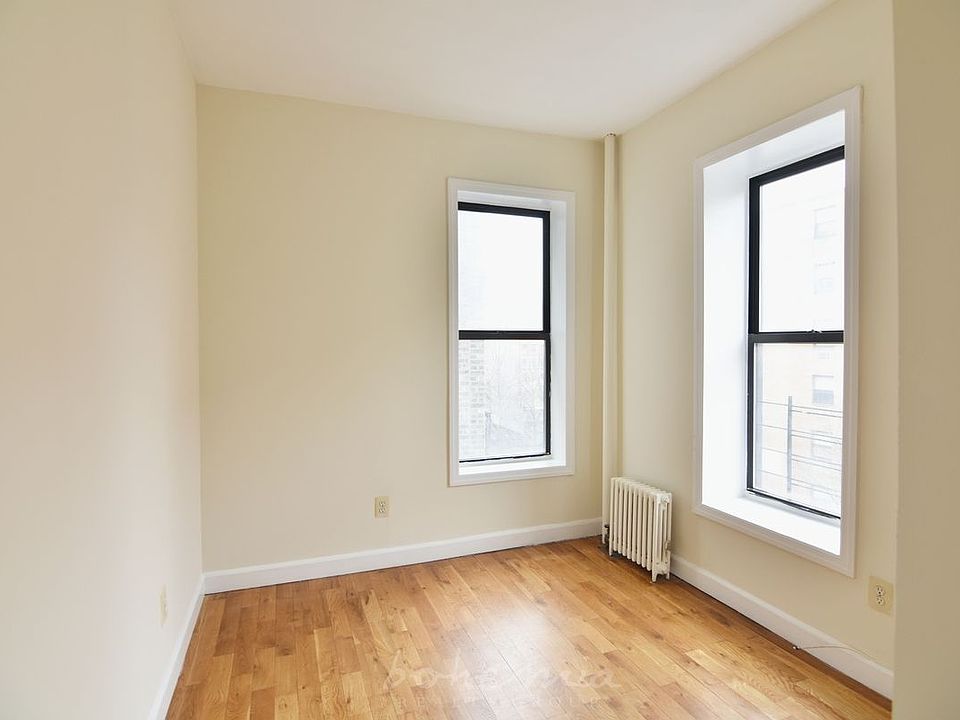 2nd image of 242 Bradhurst Ave APT 25