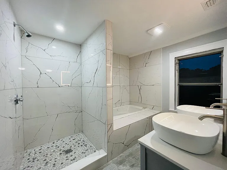 21 Maple St — Photo 13