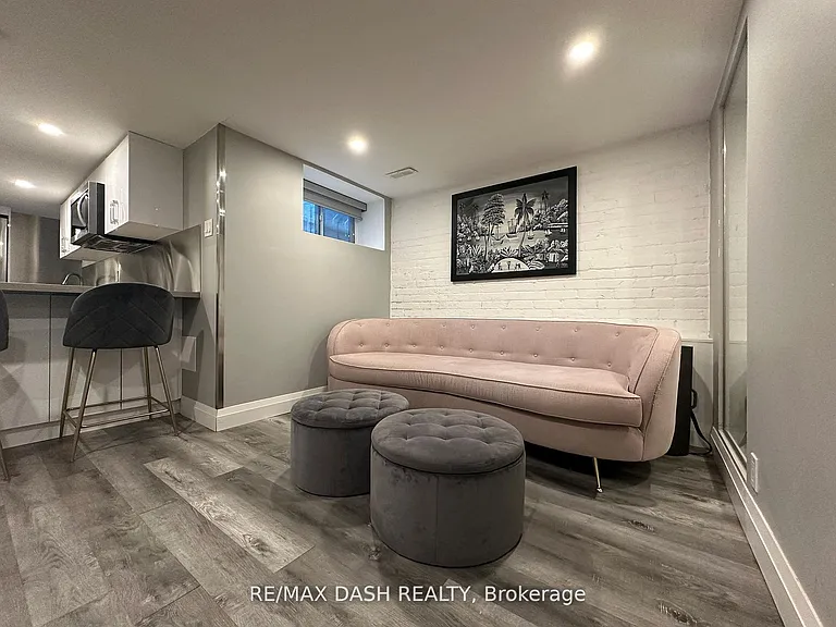 725 Palmerston Ave W #BASEMENT — Photo 22