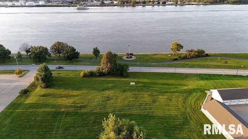 1st image of 0 River Dr