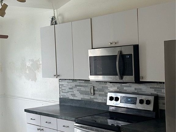 3rd image of 19148 Coconut Rd