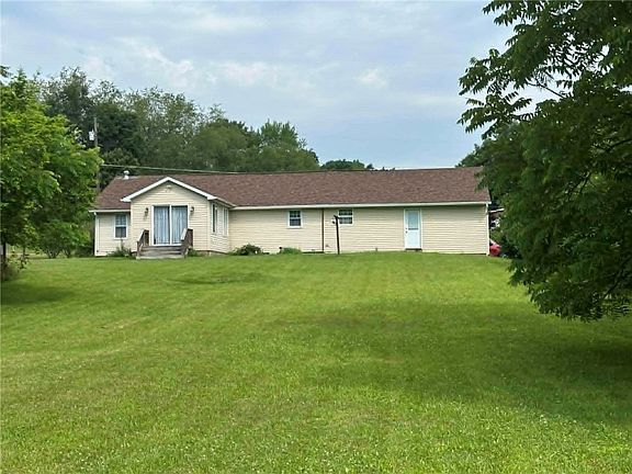 3rd image of 1266 Chicora Rd