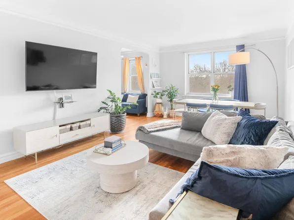 1 Bronxville Road #2E, Bronxville, NY 10708