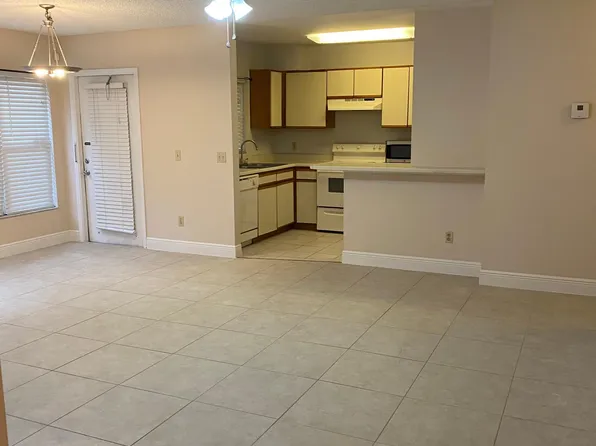 5-5460 E Michigan Ave #5, Orlando, FL 32812