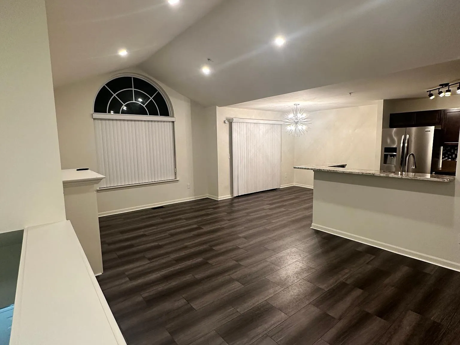 3 bed, 1600 sqft, $2,200 — Photo 2
