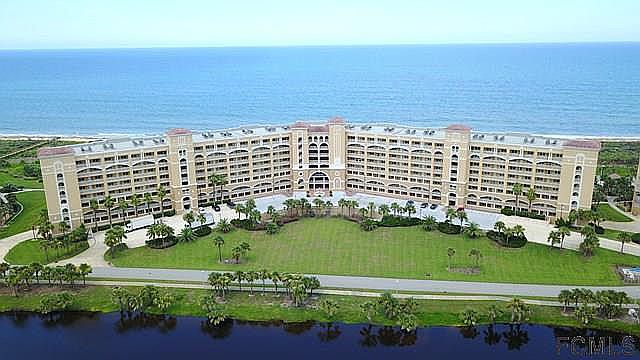 Surf Club Building 3