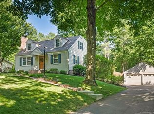 1442 Manchester Rd, Glastonbury, CT 06033