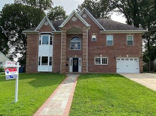 7411 Inzer St, Springfield, VA 22151