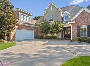 2490 Castille Pl, Biloxi, MS 39531