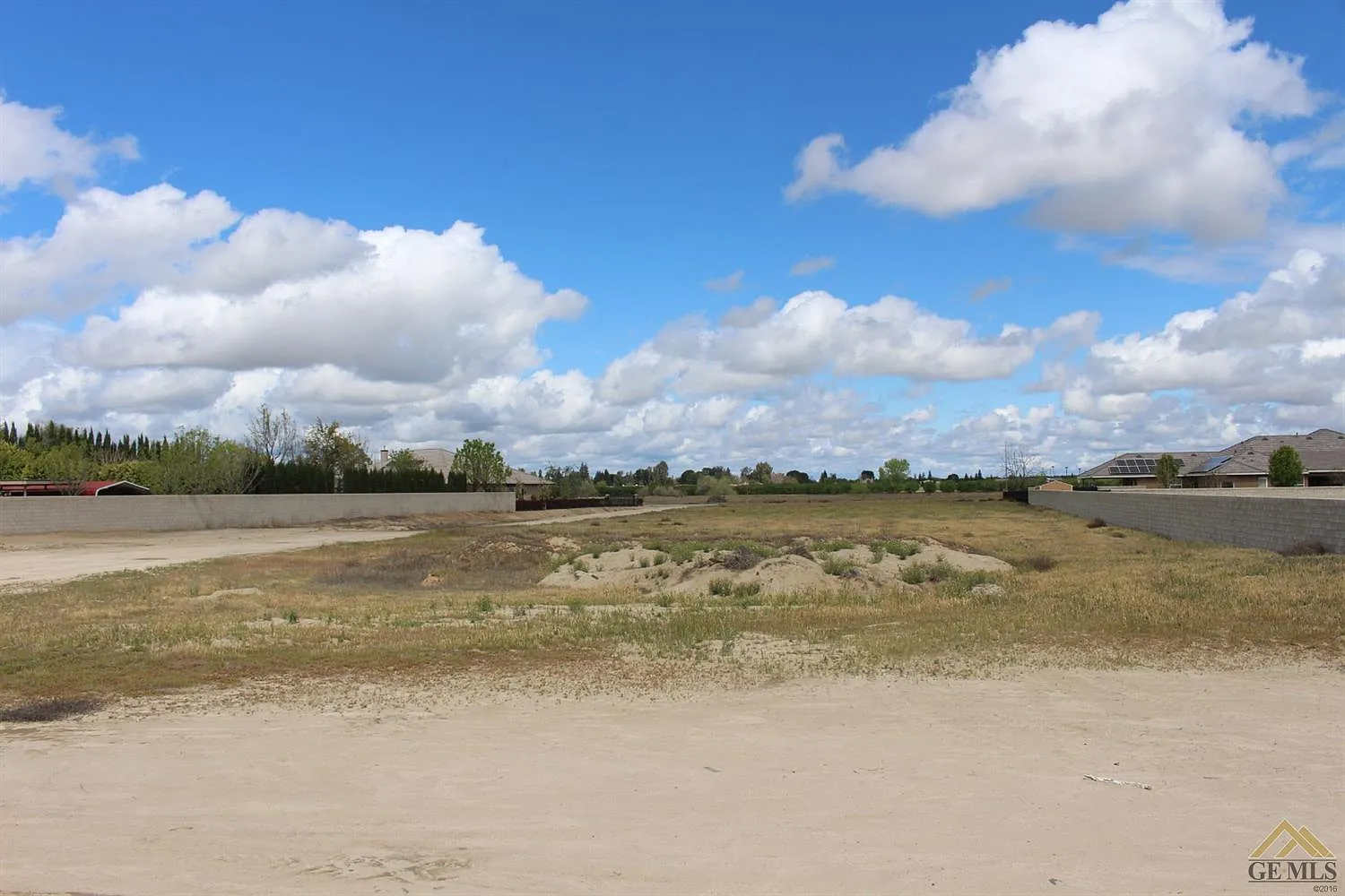17215 Johnson Rd photo 1