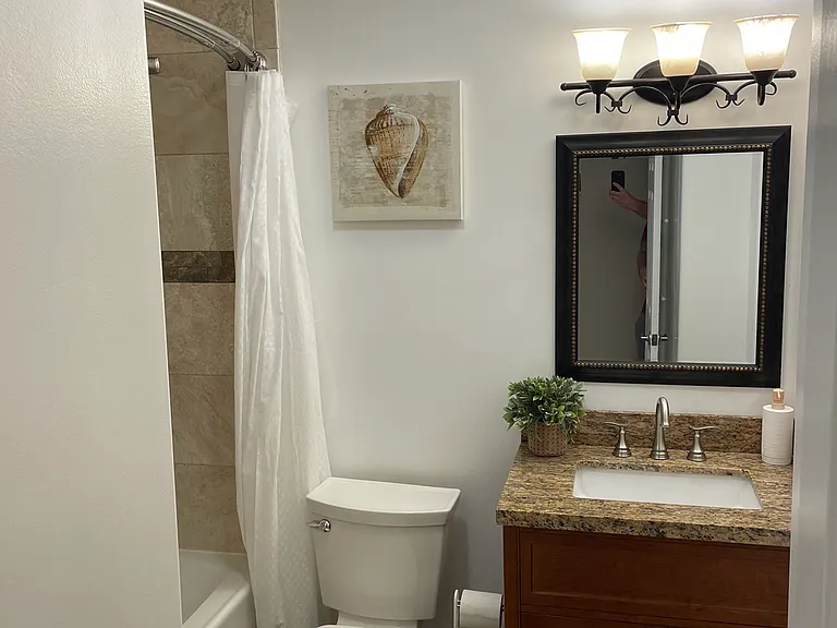 E Surfside Dr — Photo 10