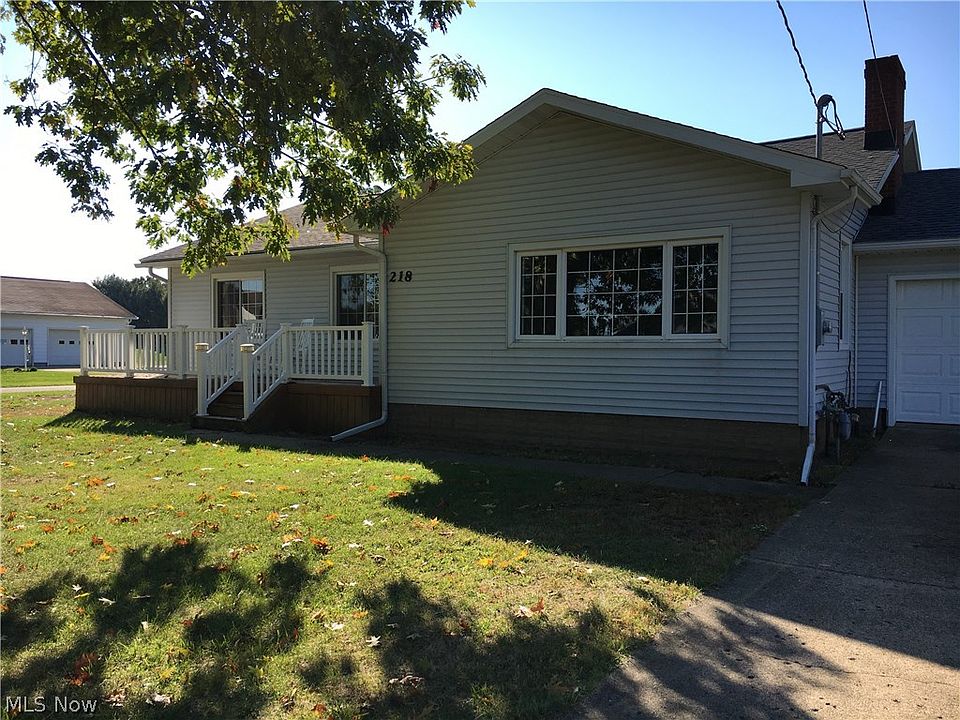 1st image of 218 Maple St