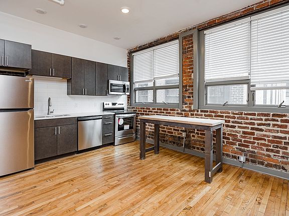 3rd image of 1711 E Main St #5207