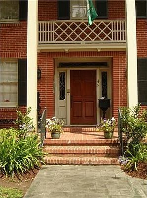 2nd image of 49 Versailles Blvd
