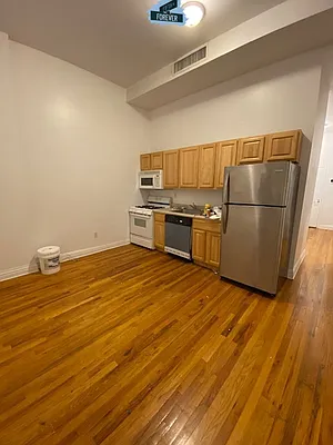 Rented by Fifth & Forever LLC | media 40