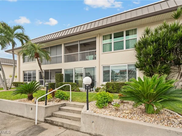 4211 SE 19th Pl APT 2E, Cape Coral, FL 33904